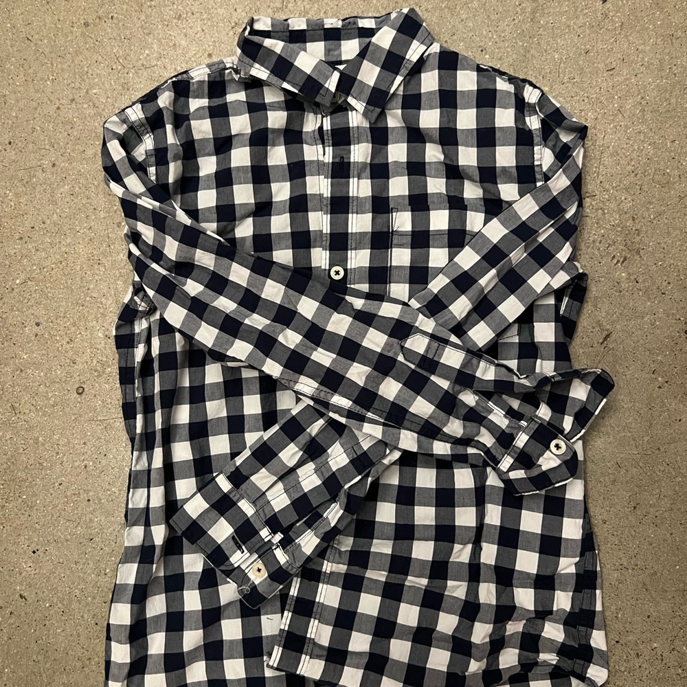 Tucker & tate boys gingham black and white button down. Size large (10-12)